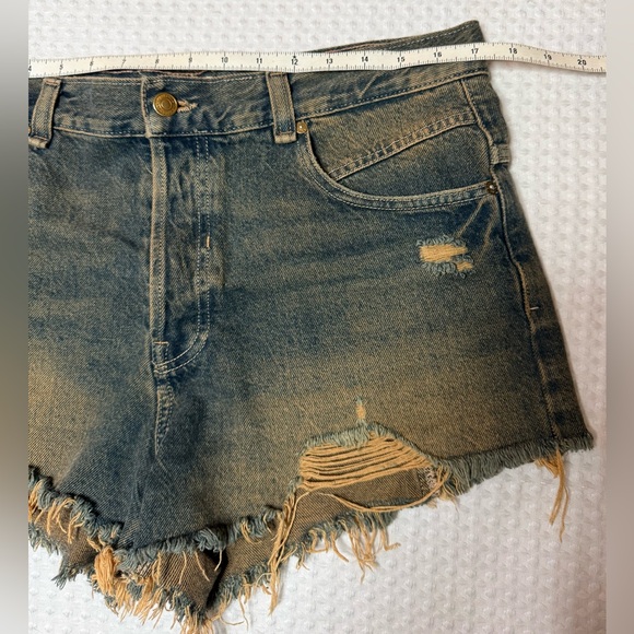 We The Free Distressed Denim Shorts Rust Detail SZ 30 - Picture 6 of 7